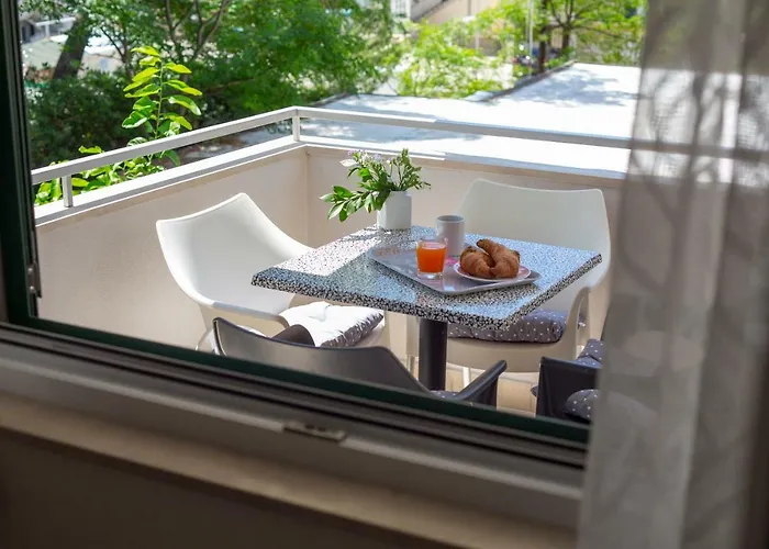 Pjero 3+2 Apartment *